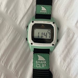 Like New! Freestyle classic Shark Clip watch!